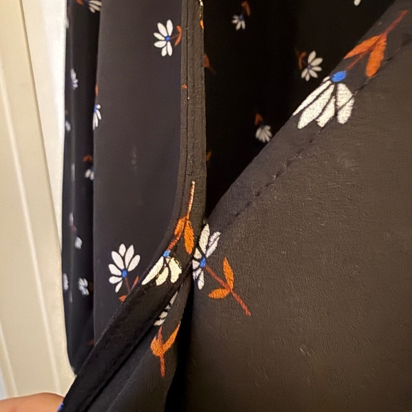 Black top by All in Favor, size Large - Picture 8 of 13